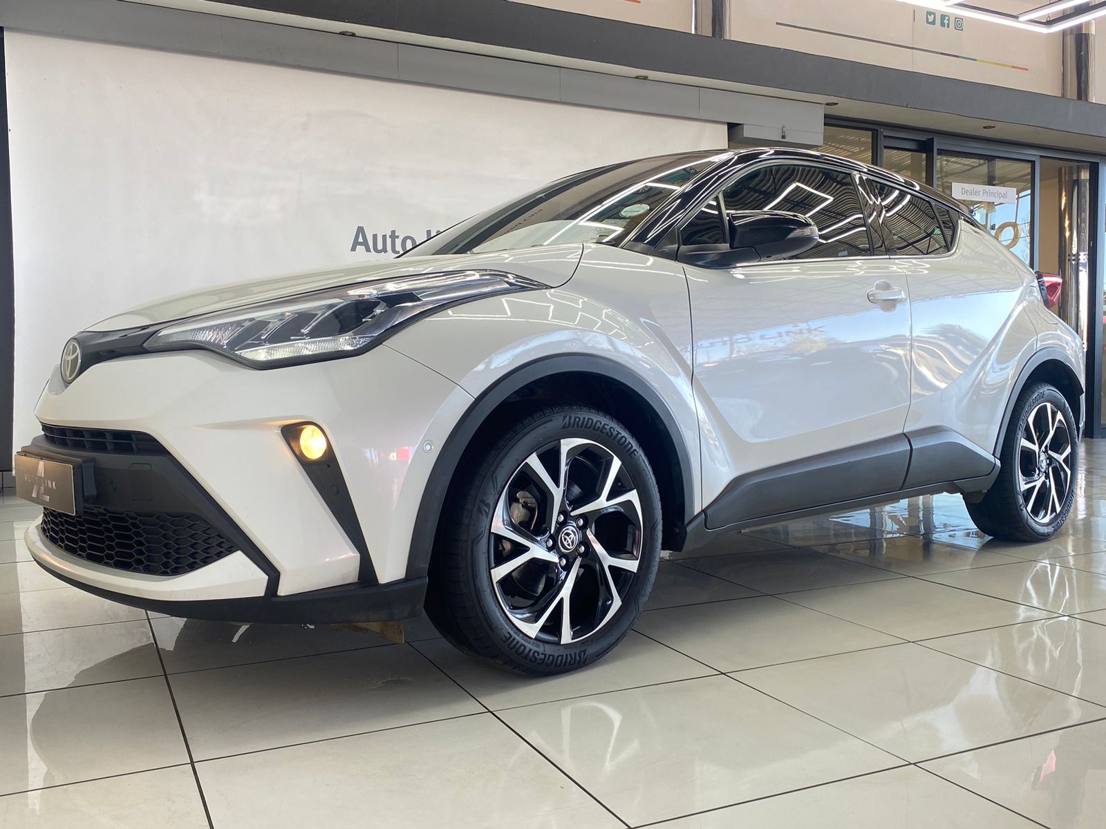 Toyota C-HR 1.2T Luxury