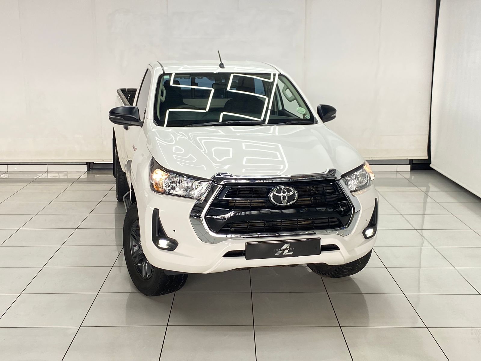 Toyota Hilux 2.4GD-6 Single Cab 4×4 Raider Auto