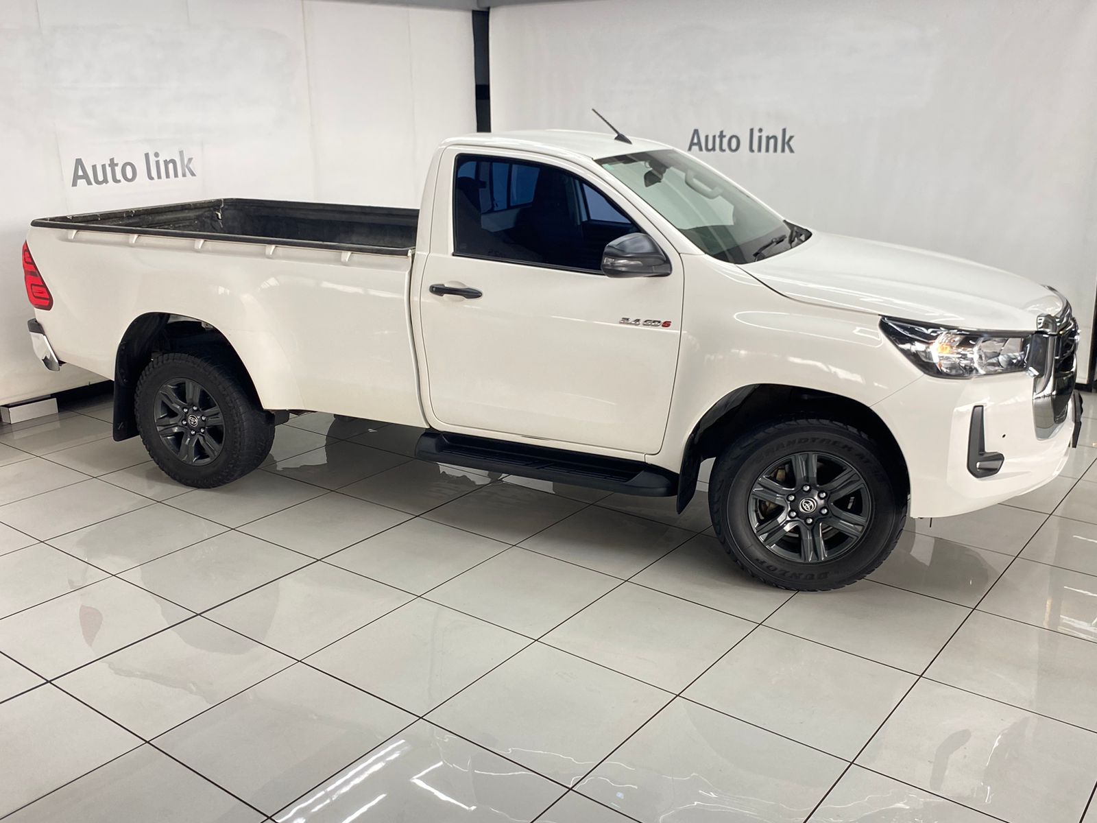 Toyota Hilux 2.4GD-6 Single Cab 4×4 Raider Auto