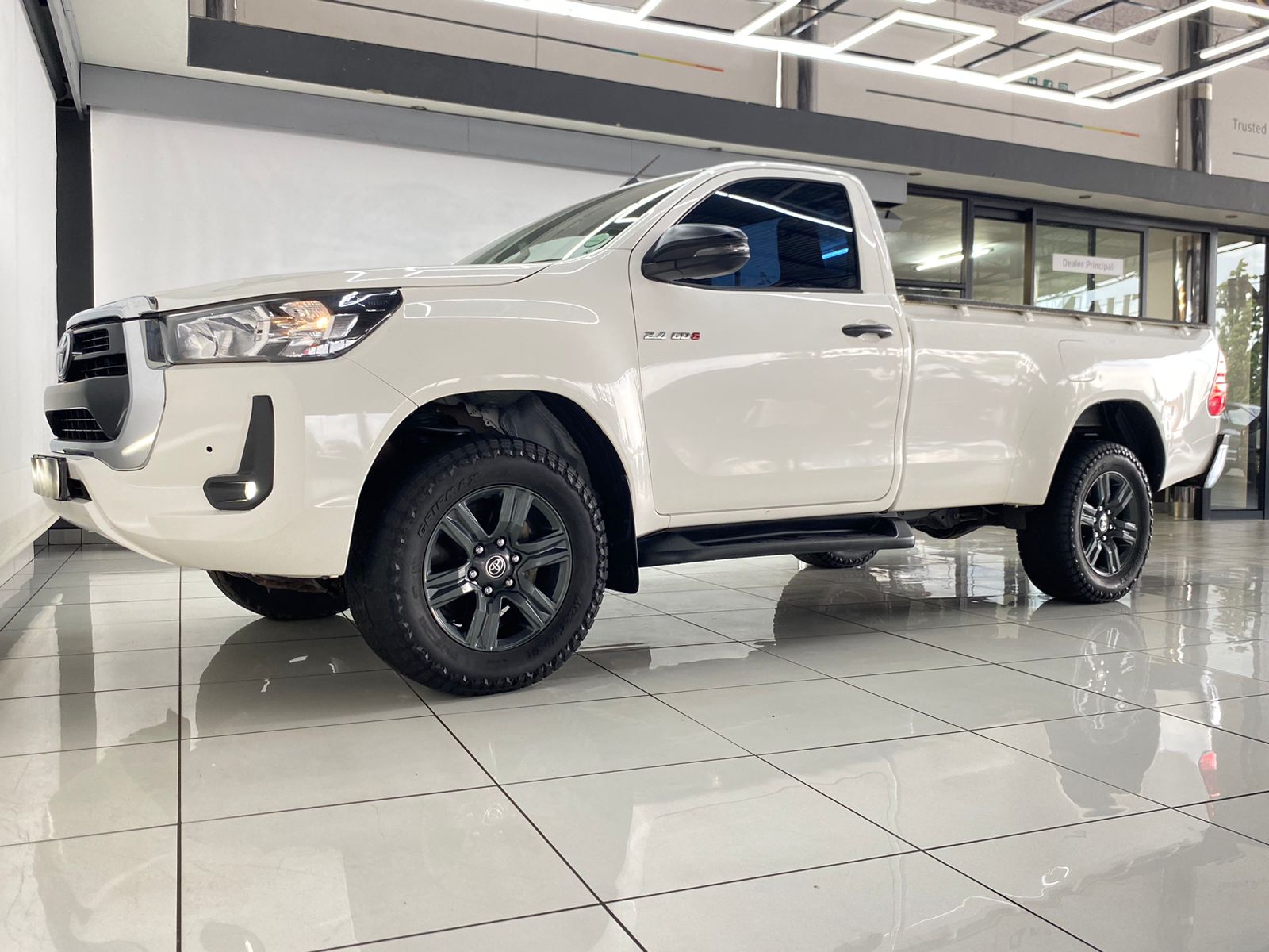 Toyota Hilux 2.4GD-6 Single Cab 4×4 Raider Auto