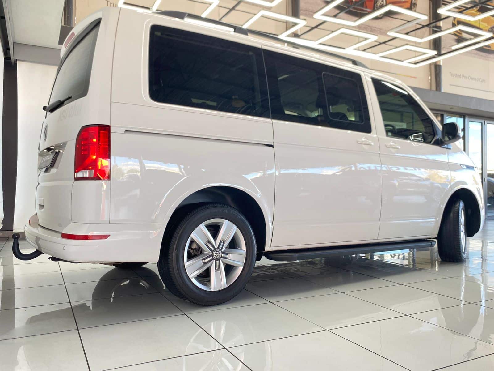 Volkswagen Kombi 2.0TDI SWB Trendline Auto