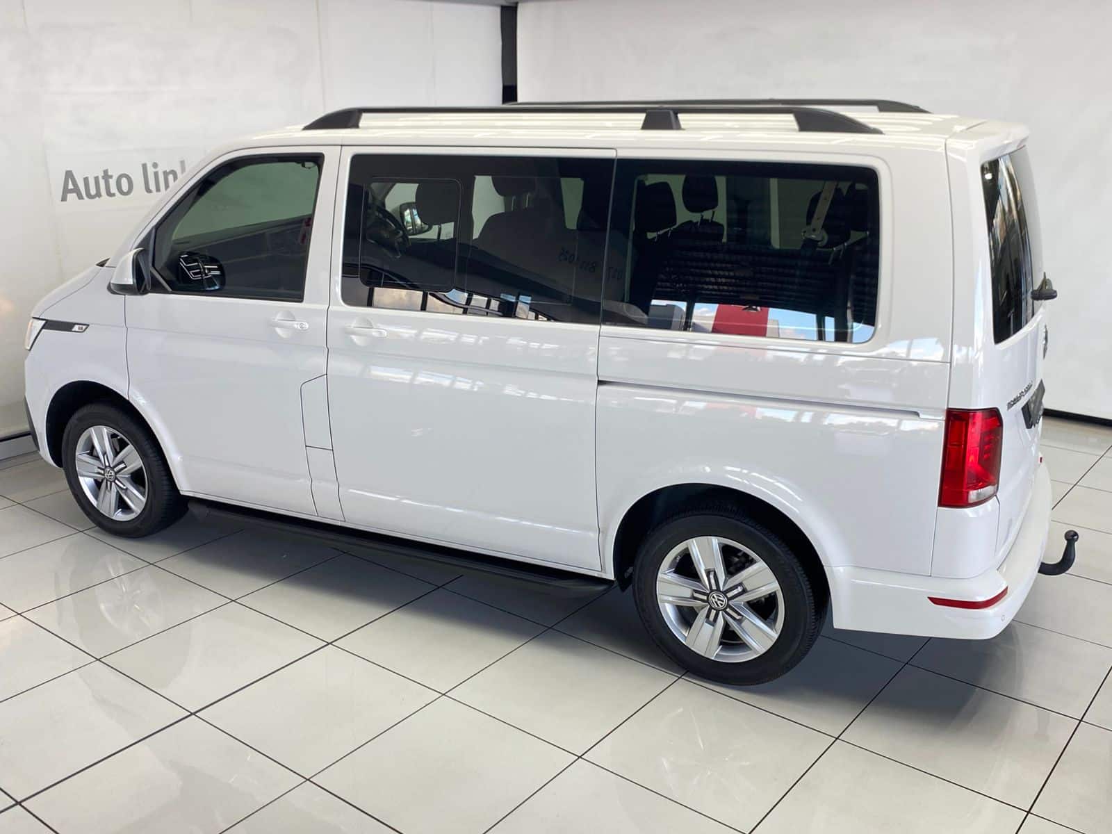 Volkswagen Kombi 2.0TDI SWB Trendline Auto