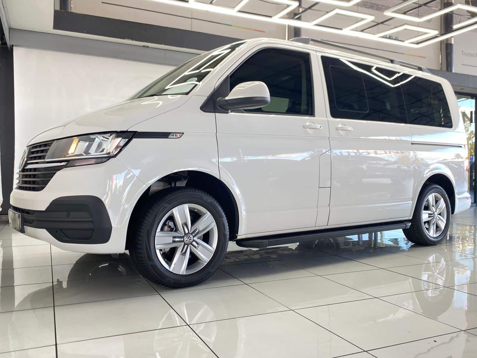Volkswagen Kombi 2.0TDI SWB Trendline Auto