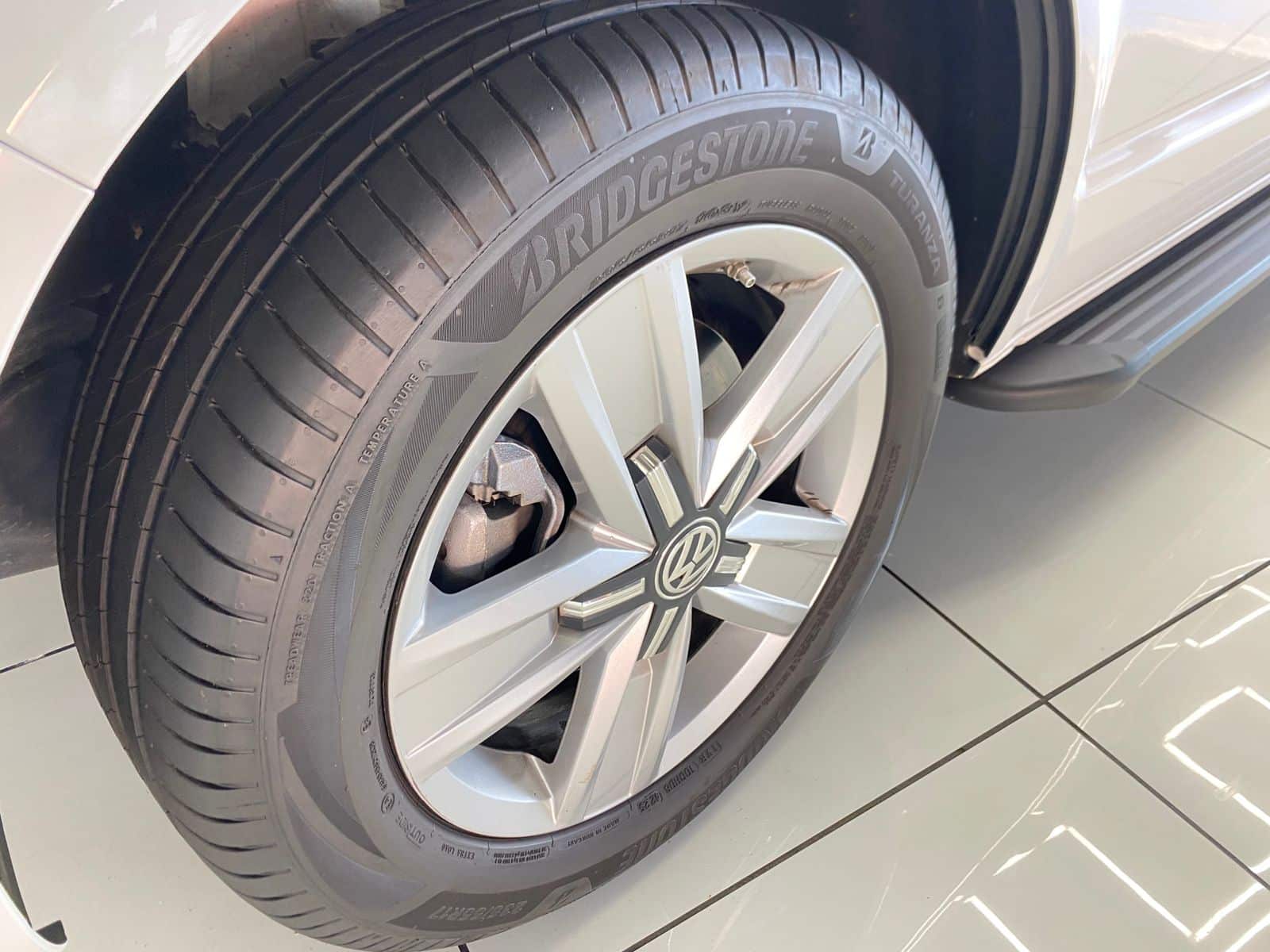 Volkswagen Kombi 2.0TDI SWB Trendline Auto