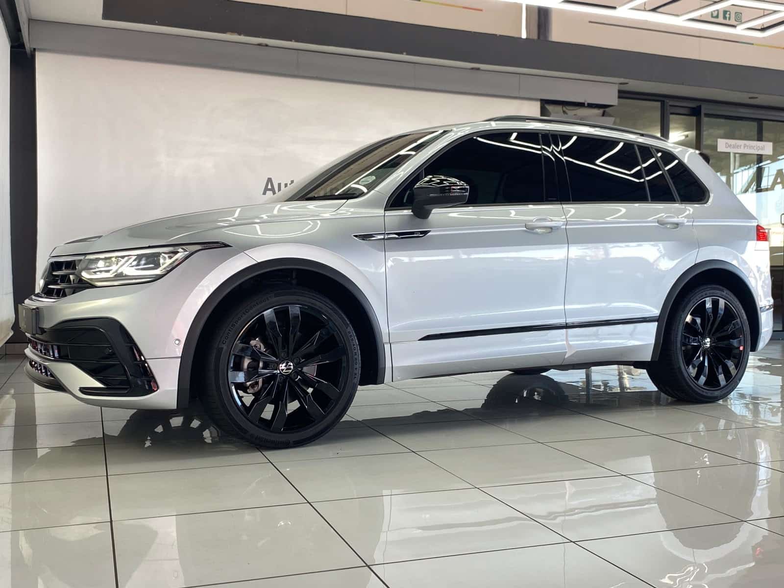 VOLKSWAGEN TIGUAN 2.0TSI 162kW 4MOTION R-LINE