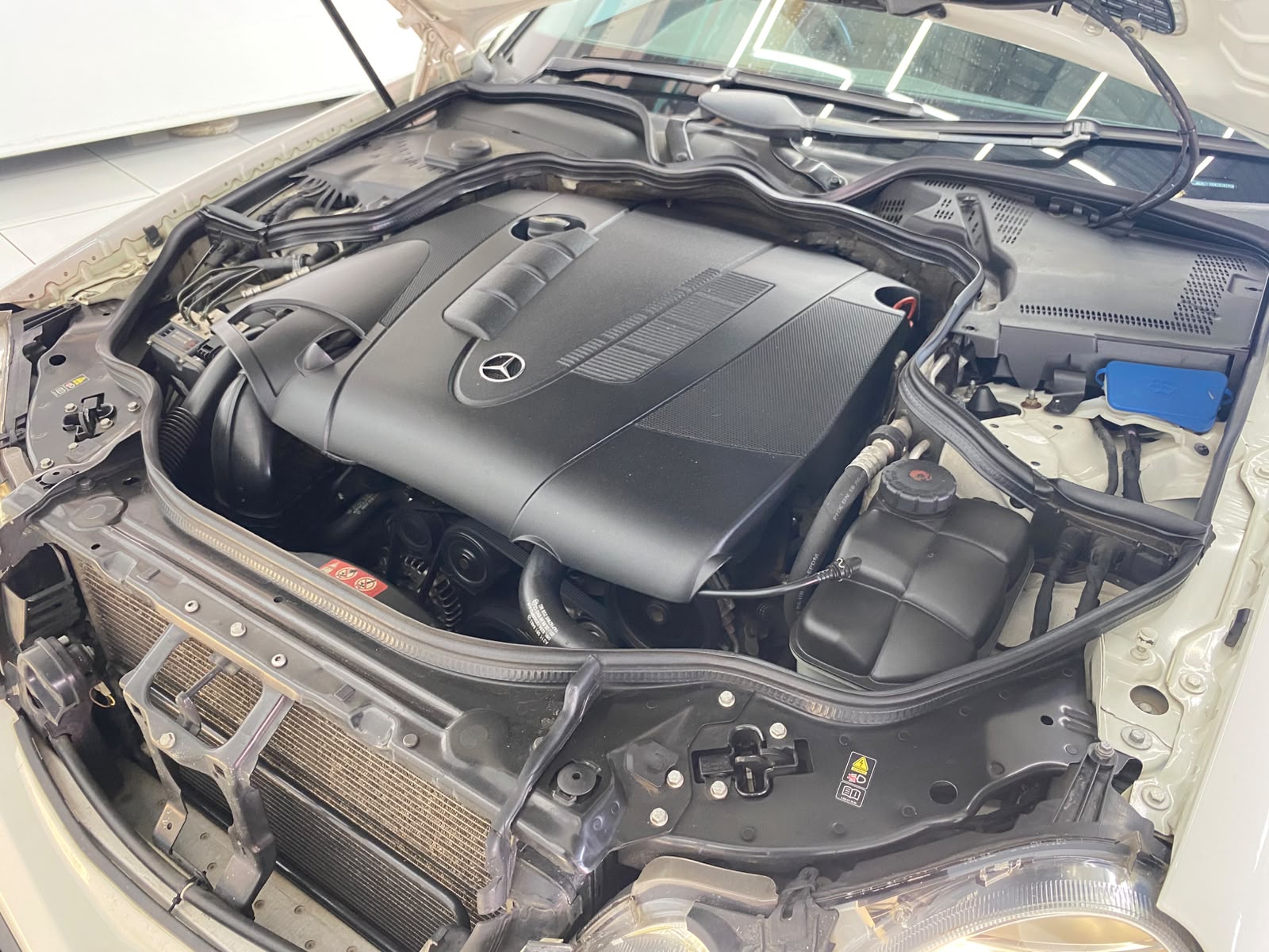 Mercedes-Benz E-Class E 220 CDI Avantgarde
