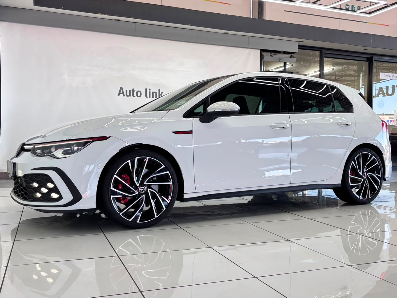 Volkswagen Golf GTI