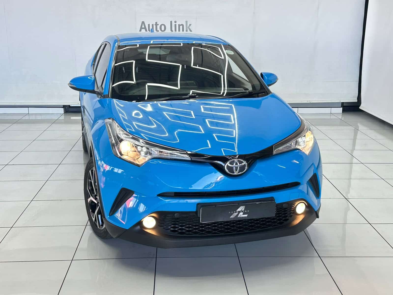 Toyota C-HR 1.2T Plus Auto