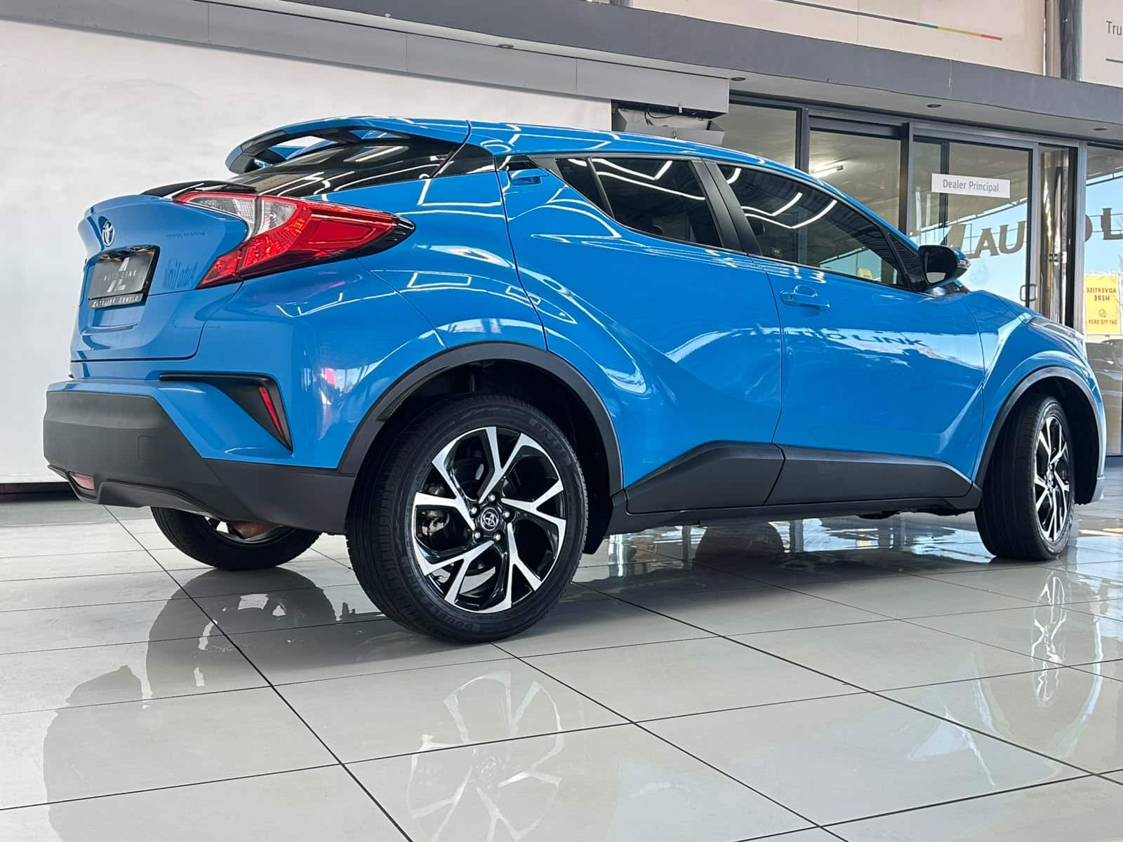 Toyota C-HR 1.2T Plus Auto