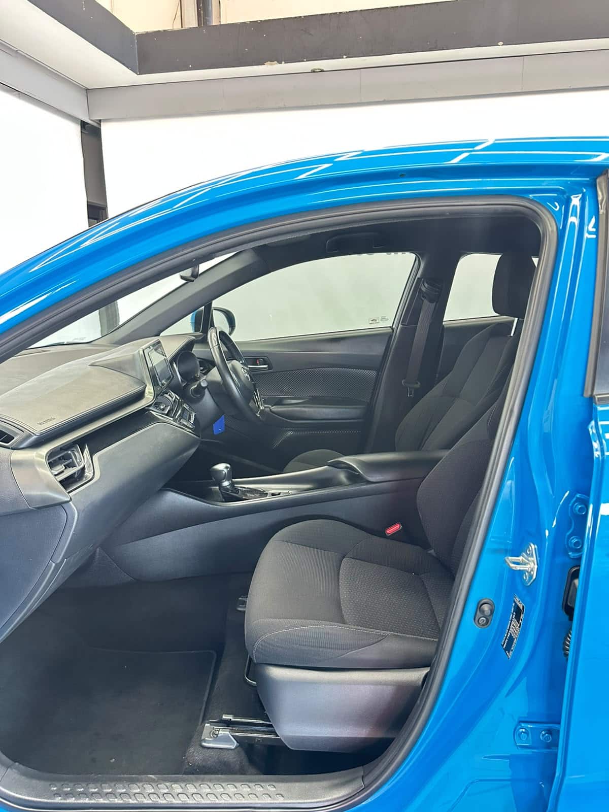 Toyota C-HR 1.2T Plus Auto